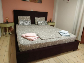 luxury appartment- metro station kerameikos-Gazi